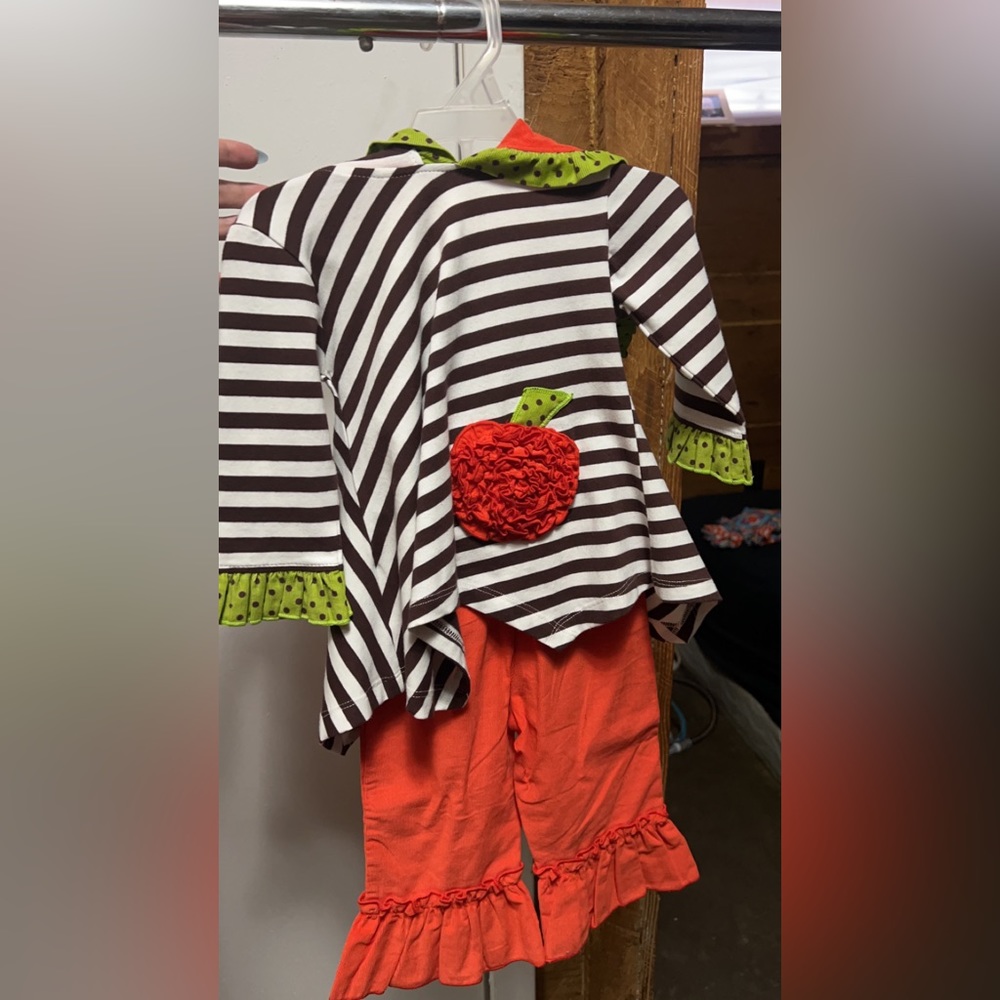 Toddlers Pumpkin Outfit. 12 Months